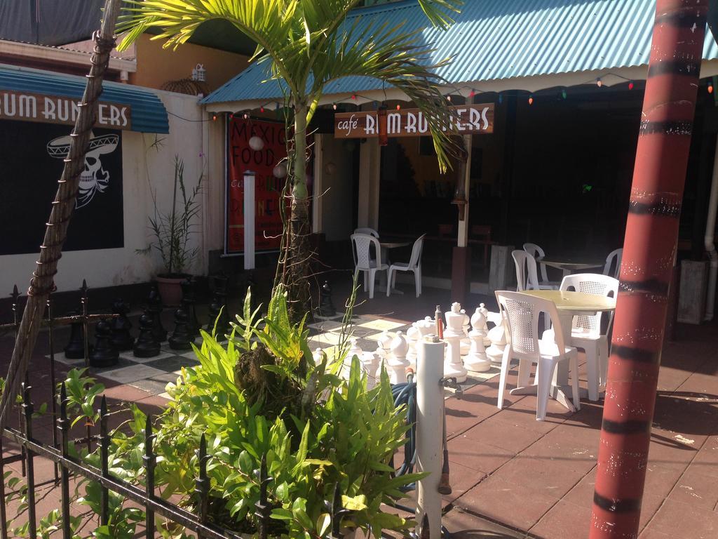 Hotel Casa Max Bocas Town Exterior foto