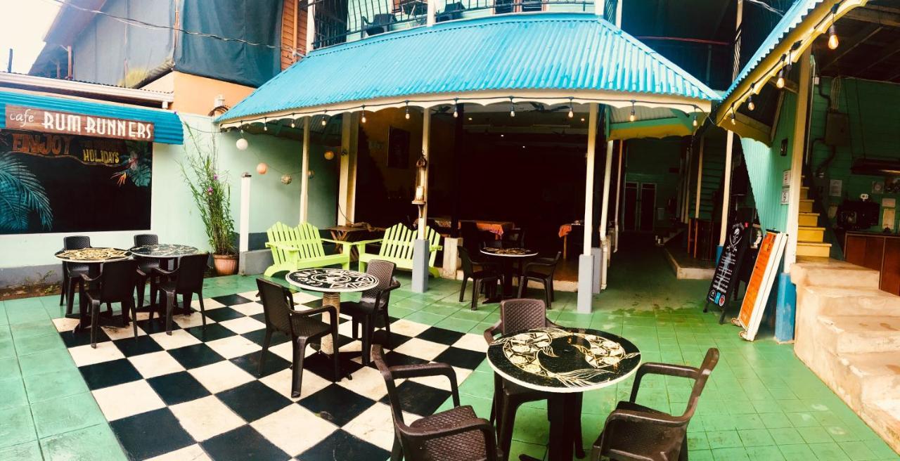 Hotel Casa Max Bocas Town Exterior foto